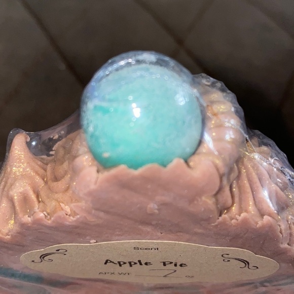 𝅺APPLE Pie scented soap, set of 2 (7 oz each approximately) - Picture 2 of 5
